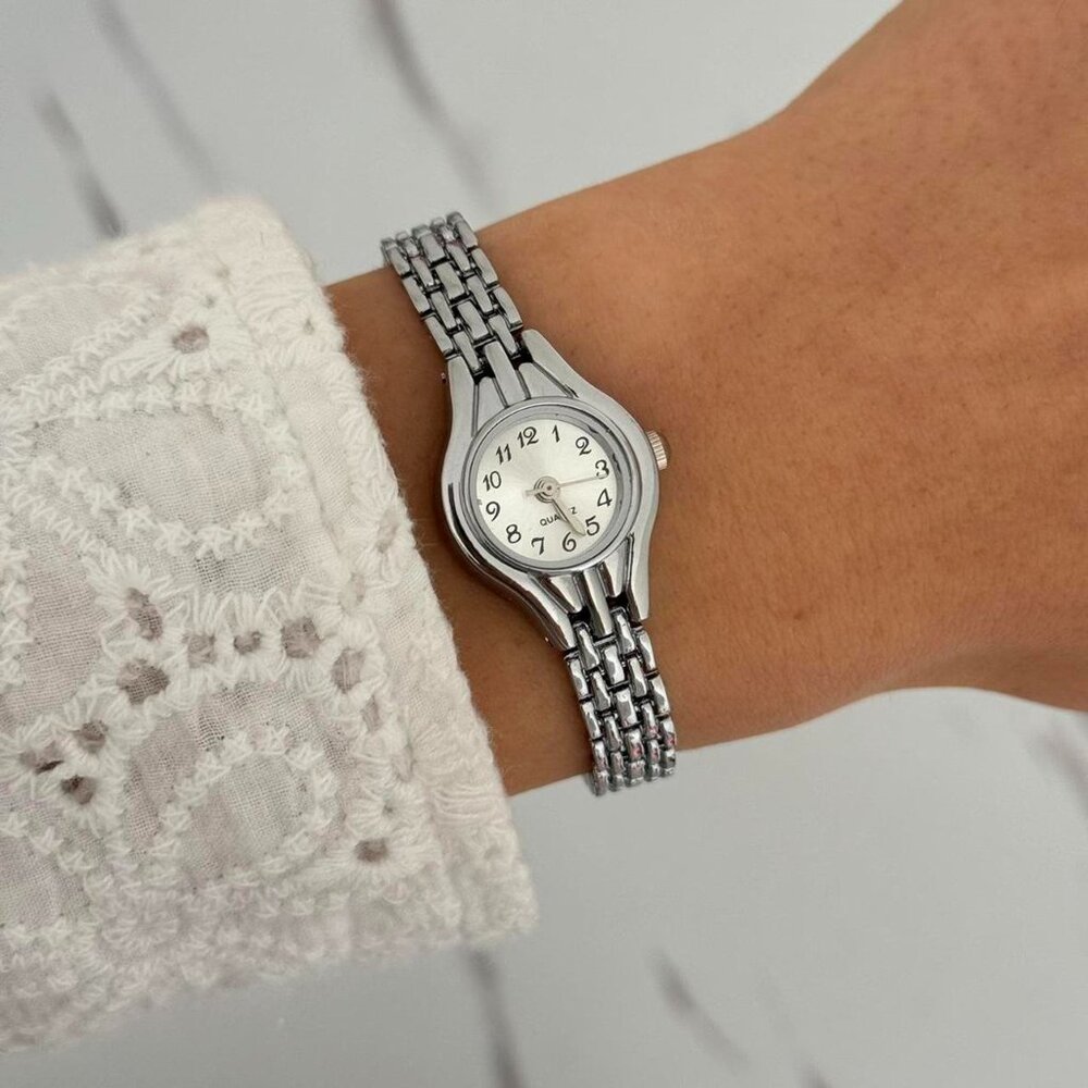 SKU0094 Retro Silver White dial Women Minimalist Watch Bracelet + gift bag